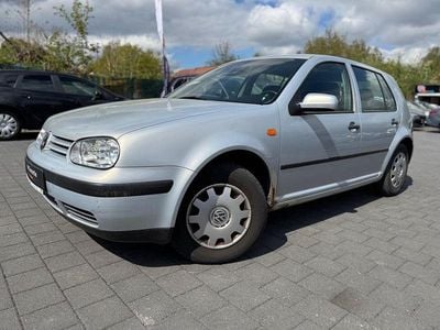 Second-hand VW Golf III 75 CP (55 kW) 1998 Argintiu Berlinǎ