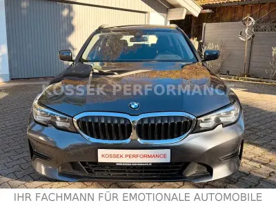 Używany BMW 320 Advantage 190 KM (139 kW) 2022 Szary Kombi