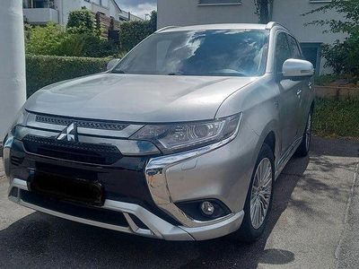 Mitsubishi Outlander P-HEV