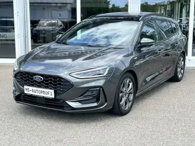 Gebraucht Ford Focus ST-Line X 155 PS (114 kW) 2024 Grau Limousine