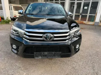 Używany Toyota HiLux 150 KM (110 kW) 2016 Czarny Pickup