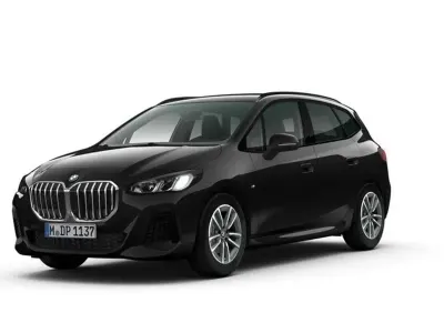 Gebraucht BMW 220 170 PS (125 kW) 2025 Sapphirschwarz metallic Coupé