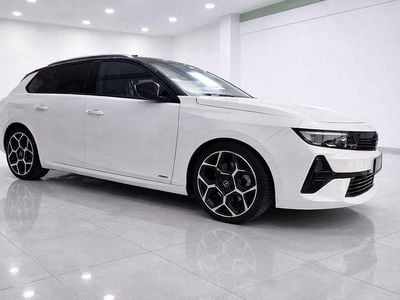 Weiß Gebraucht 2023 Opel Astra Ultimate Kombi | 19.999 € (Guter Preis)