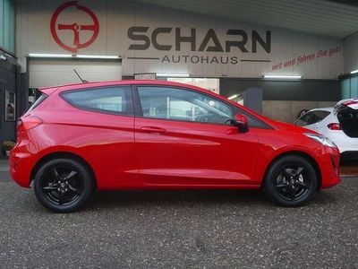 Usata Ford Fiesta Cool & Connect 75 CV (55 kW) 2020 Rosso Utilitaria