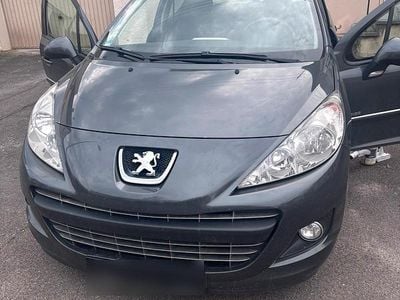 Gebraucht Peugeot 207 95 PS (69 kW) 2012 Grau Limousine