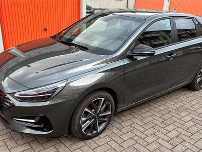 Gebraucht Hyundai i30 120 PS (88 kW) 2023 Grau Limousine