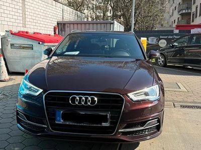 Gebraucht Audi A3 140 PS (102 kW) 2014 Violet Limousine