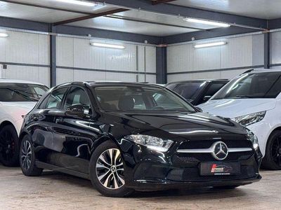 Schwarz Gebraucht 2020 Mercedes A180 Limousine | 16.690 € (Guter Preis)