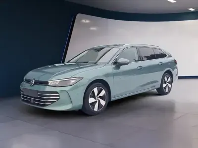 Gebraucht VW Passat Business 150 PS (110 kW) 2025 Andere Kombi