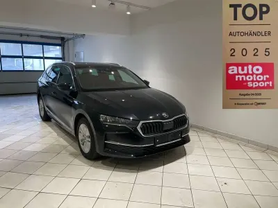 Używany Skoda Octavia Selection 150 KM (110 kW) 2025 Czarny Kombi