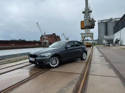 Gebraucht BMW 116 Advantage 116 PS (85 kW) 2018 Grau Kleinwagen