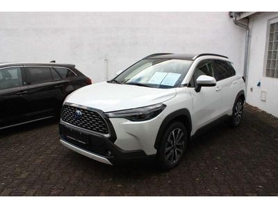 Gebraucht Toyota Corolla Premium 197 PS (144 kW) 2023 089/2ps1 platinumweiß perleffek (metallic) SUV