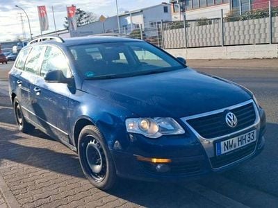 Blau Gebraucht 2010 VW Passat Trendline Kombi | 1.950 € (Fairer Preis)