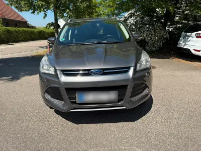 Gebraucht Ford Kuga Titanium 163 PS (119 kW) 2014 Grau SUV