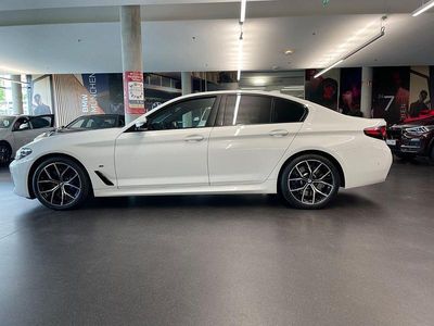 Gebraucht BMW 540 M Sport 340 PS (250 kW) 2021 Weiß Limousine