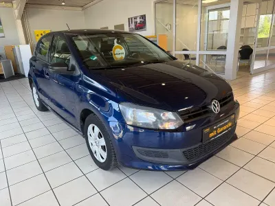 Gebraucht VW Polo Trendline 75 PS (55 kW) 2014 Blau Kleinwagen