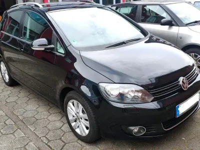 Gebraucht VW Golf Plus Cross 105 PS (77 kW) 2011 Schwarz Van / Kleinbus