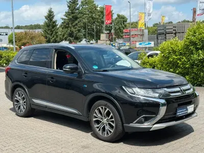 Gebraucht Mitsubishi Outlander Edition 150 PS (110 kW) 2017 Schwarz SUV