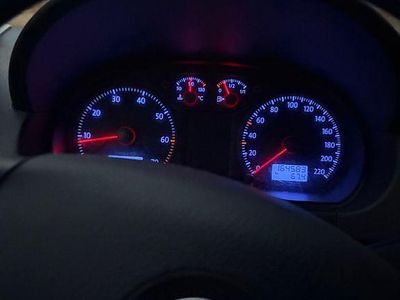 Gebraucht VW Polo Comfortline 64 PS (47 kW) 2006 Grau Kleinwagen