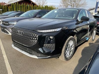 Neu Audi Q3 Sportback 204 PS (150 kW) 2026 Mythosschwarz metallic SUV