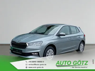 Neu Skoda Fabia Essence 80 PS (58 kW) 2026 Silber Kleinwagen