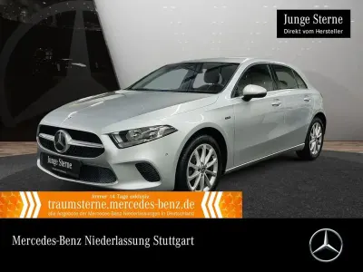 Gebraucht Mercedes A250 Style 160 PS (117 kW) 2021 Iridiumsilber Limousine