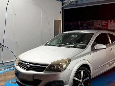 Used Opel Astra GTC 105 HP (77 kW) 2005 Silver Hatchback
