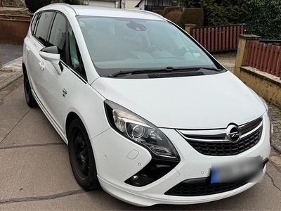 Weiß Gebraucht 2014 Opel Zafira Tourer OPC Van / Kleinbus | 7.999 €