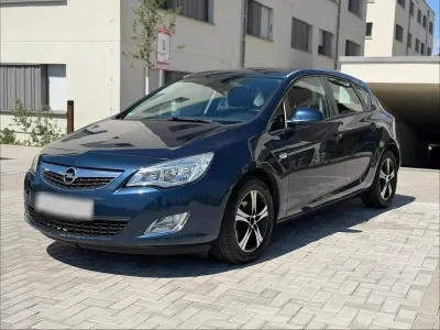Gebraucht Opel Astra 116 PS (85 kW) 2011 Blau Limousine