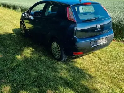 Gebraucht Fiat Punto Evo Active 65 PS (47 kW) 2010 Blau Kleinwagen