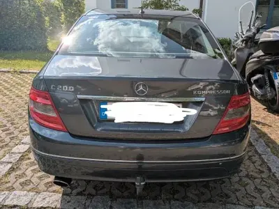 Gebraucht Mercedes C200 184 PS (135 kW) 2009 Grau Limousine