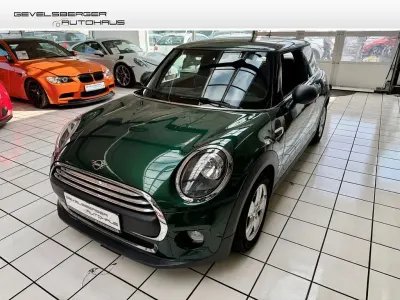 Gebraucht Mini ONE 102 PS (75 kW) 2018 British racing green ii Kleinwagen