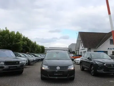 Gebraucht VW Sharan Comfortline 150 PS (110 kW) 2019 Grau Van / Kleinbus