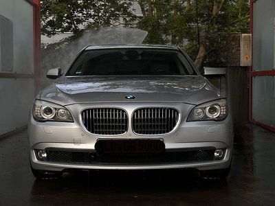 Gebraucht BMW 730 Sport Line 245 PS (180 kW) 2008 Silber Limousine