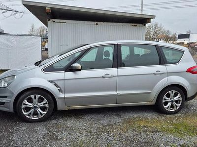 Gebraucht Ford S-MAX Titanium 163 PS (119 kW) 2011 Silber Van / Kleinbus