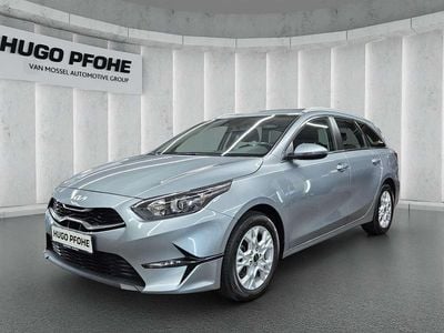 Second-hand Kia Ceed Vision 120 CP (88 kW) 2023 Argintiu Hatchback