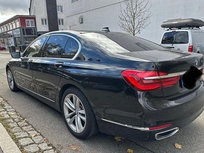 Gebraucht BMW 730 265 PS (194 kW) 2017 Schwarz Limousine