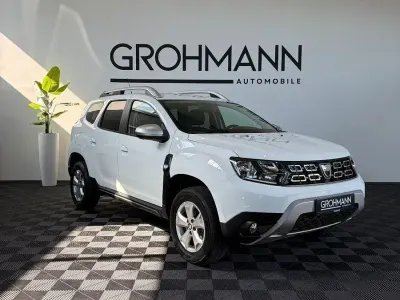 Gebraucht Dacia Duster Comfort 114 PS (83 kW) 2019 Weiß SUV
