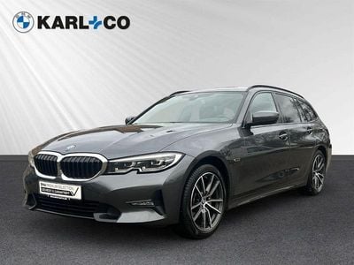 Grau Gebraucht 2021 BMW 320e Sport Line Kombi | 23.790 € (Fairer Preis)