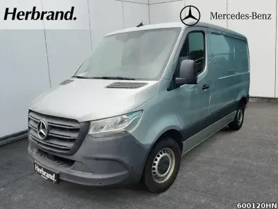 Używany Mercedes Sprinter 114 KM (83 kW) 2019 Srebrny Van