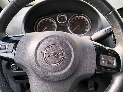 gebraucht Opel Corsa 110 Jahre Edition