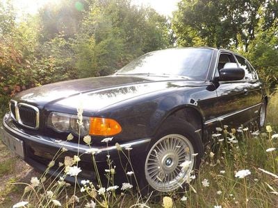 BMW 750