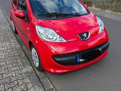 Gebraucht Peugeot 107 Filou 68 PS (50 kW) 2007 Rot Kleinwagen