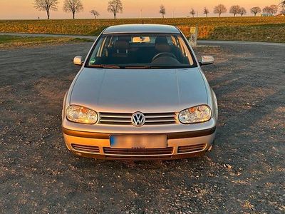 Gebraucht VW Golf IV 75 PS (55 kW) 2003 Silber Limousine