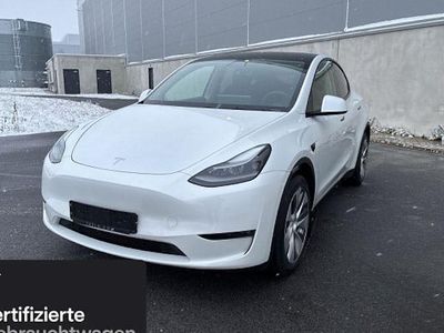 Weiß Gebraucht 2022 Tesla Model Y SUV | 37.900 € (Teuer)