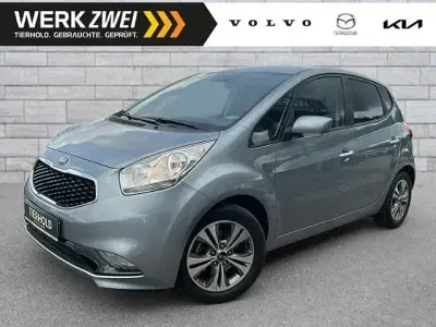 Używany Kia Venga DREAM-TEAM Edition 125 KM (91 kW) 2019 Srebrny Hatchback