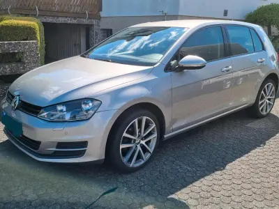Gebraucht VW Golf VII 110 PS (80 kW) 2015 Grau Limousine