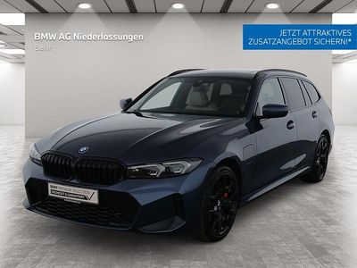 Gebraucht BMW 330e M Sport 292 PS (214 kW) 2025 Blau Kombi