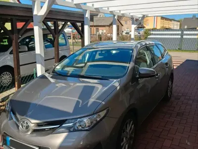 Gebraucht Toyota Auris Touring Sports 130 PS (95 kW) 2014 Braun Kombi