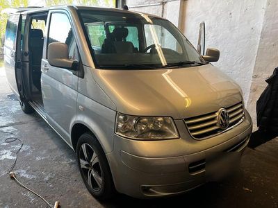 Second-hand VW T5 130 CP (95 kW) 2008 Argintiu Van